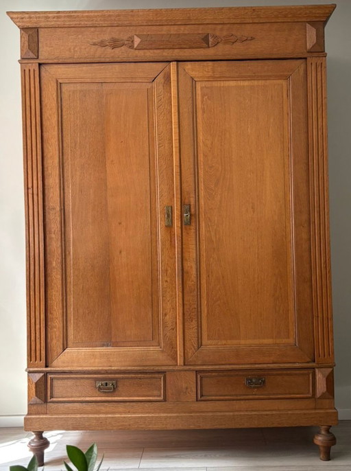 Display cabinet
