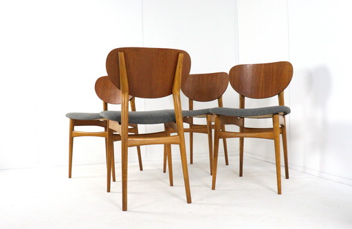 Set of 4 Vintage Chairs New Upholstered 'Uder'