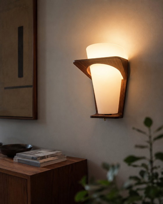 Louis Kalff NX41 Wall Lamp for Philips – 1960s Dutch Design – Wall lights, Wood, Glass (photo 2 of 7)