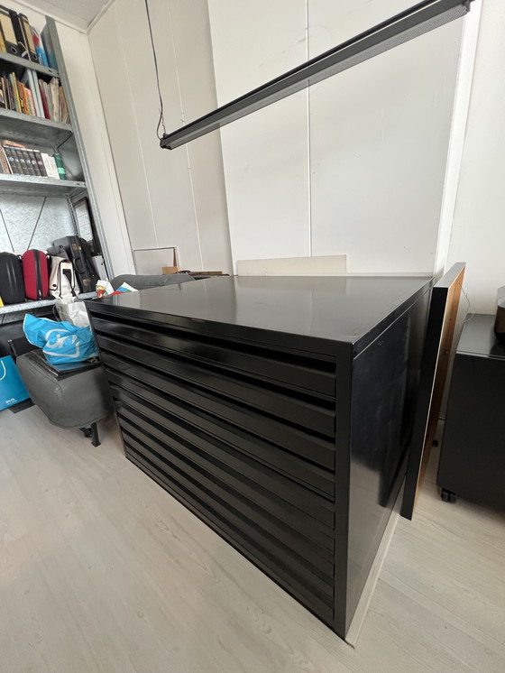 Image 1 of Cassettiera in metallo nero