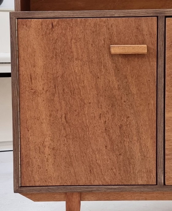 Image 1 of Elvan Highboard