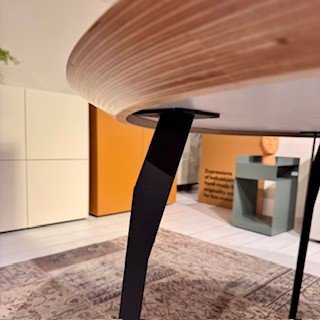 Image 1 of TOOON. de Somer dining table - Ø120