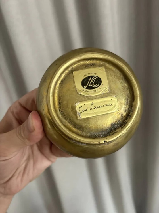 Conjunto de bolsillo vacío y cuenco de latón macizo firmados por Giò Lanciani. – Objetos decorativos, Brass (photo 4 of 11)
