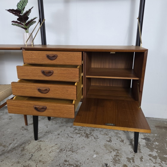 Image 1 of Louis van Teeffelen, libreria Wébé a parete in teak vintage anni '60