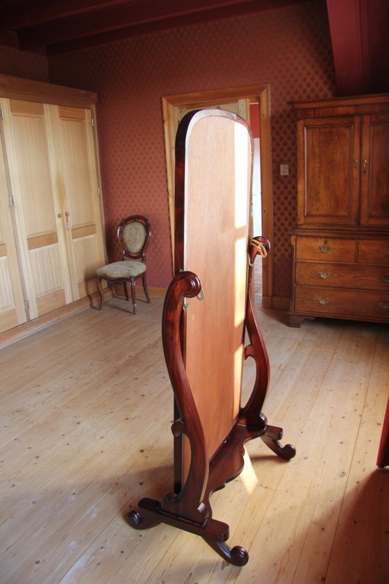 Image 1 of Gran espejo de pie (estilo victoriano) retro fa Eichholtz corte facetado