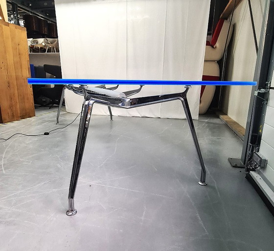 Image 1 of Ahrend 1200 Design vergadertafel - 300x120cm - Acrylaat en verlichting 2 stuks