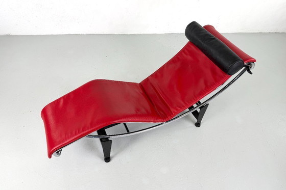 Image 1 of LC4 di Charlotte Perriand, Lecorbusier e Pierre Jaenneret per Cassina - anni '90