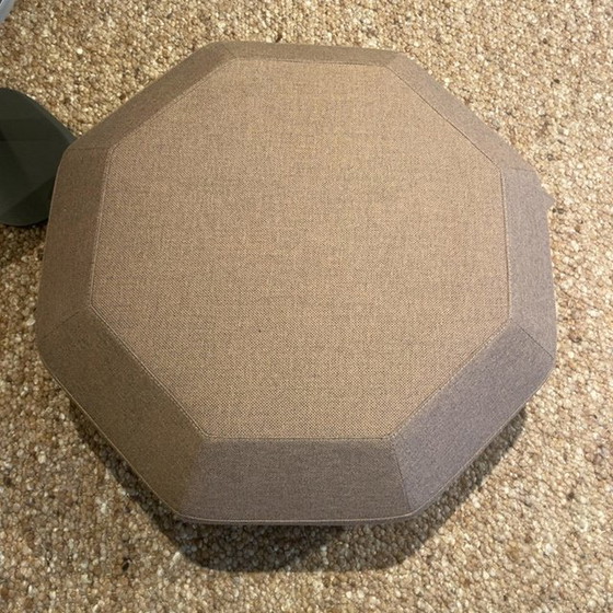 Image 1 of Pouf amuleto Leolux