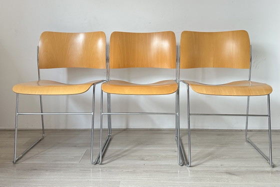 Image 1 of 6 chaises Howe, design David Rowland