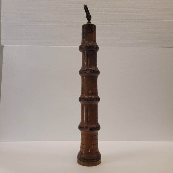 Image 1 of Peperstrooier van bamboe en brons, 20e eeuw