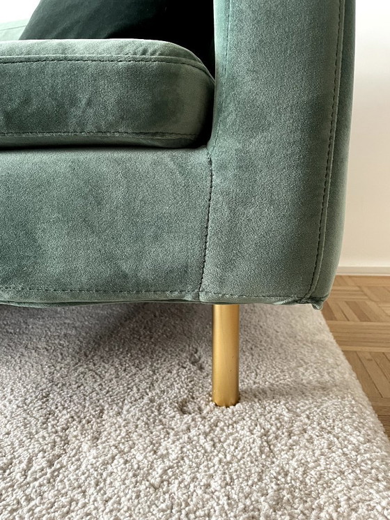 Image 1 of 3.5-seater sofa - green velvet