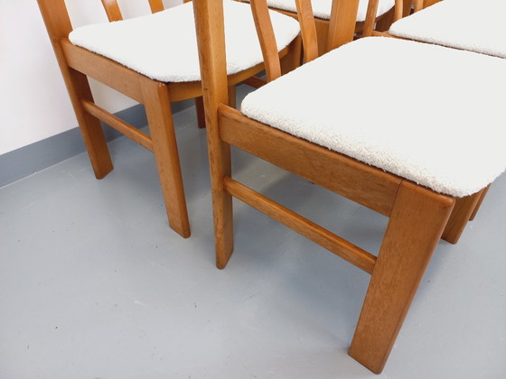Image 1 of Set of 6 vintage chairs in elm wood and bouclé fabric from the 70s and 80s