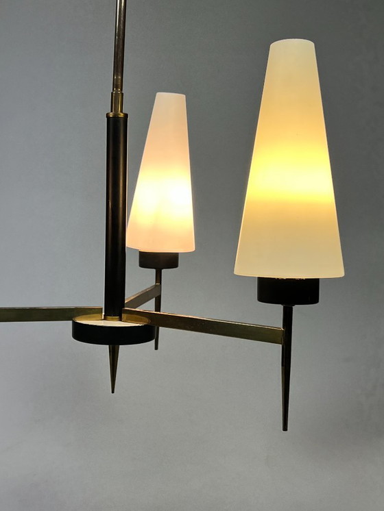 Image 1 of Lampadario/lampada a sospensione vintage, ottone con vetro lattimo, Belgio anni '70