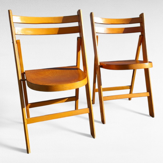 Image 1 of Coppia di sedie pieghevoli in legno di faggio di metà secolo