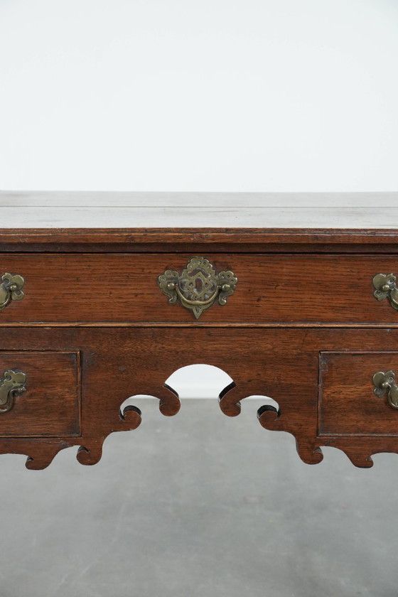 Image 1 of English antique oak lowboy/side table from the 18th century