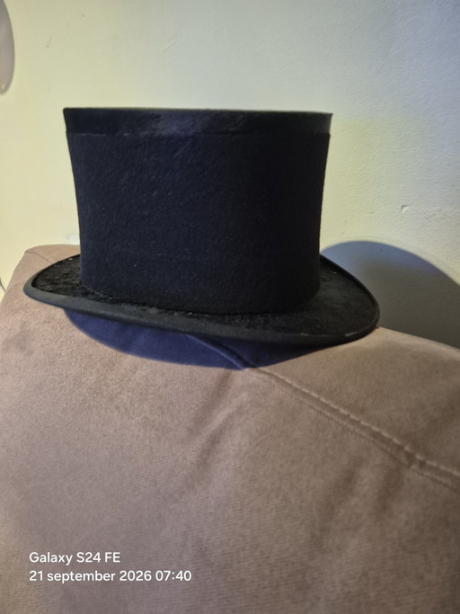 Sombrero Antiguo de Terciopelo