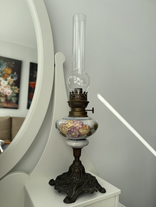 Antique kerosene lamp with ceramic floral decoration and P&A burner – ca. 1900