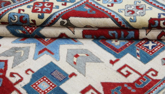 Image 1 of Origineel handgeknoopt Ziegler Kazak tapijt, 200 x 154 cm. Nieuw en in uitstekende staat.