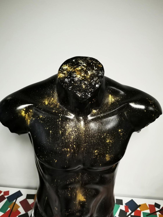 Image 1 of Chico de oro