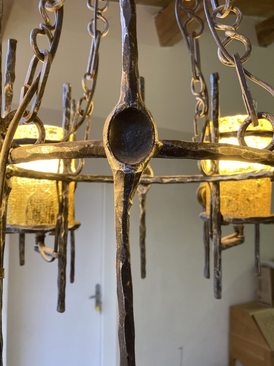 Image 1 of Imponente lampadario in stile brutalista, ispirato a Marcello Fantoni, risalente agli anni '60.