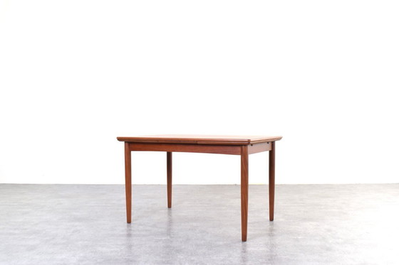 Image 1 of Table de salle à manger extensible en teck danois, style milieu du XXe siècle, années 1960.