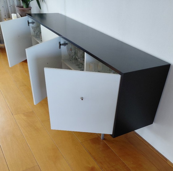 Image 1 of Pastoe Sideboard in Schwarz und Weiß