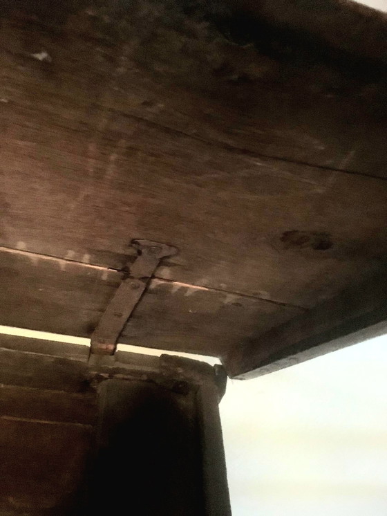 Image 1 of Antike hölzerne Deckentruhe