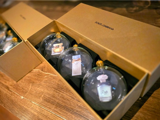 Image 1 of Boules de Noël Dolce & Gabbana – Coffret de luxe de 3 boules dans leur boîte d'origine – Édition collector rare