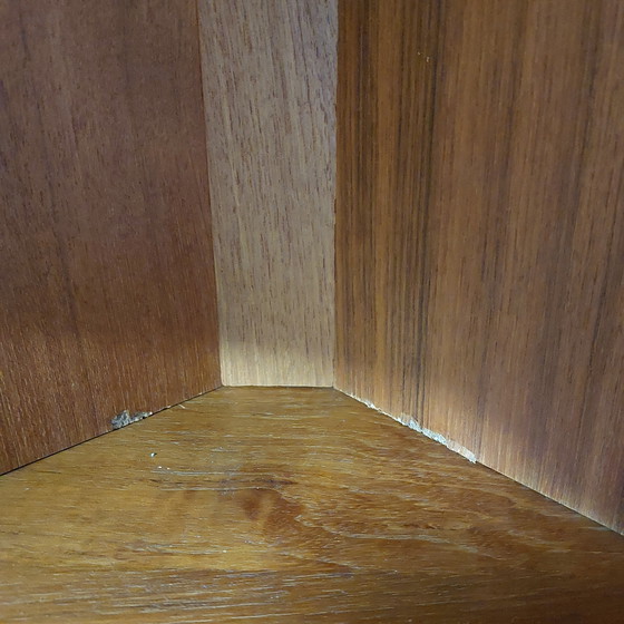 Image 1 of Mobile angolare danese d'epoca, vetrina angolare con illuminazione