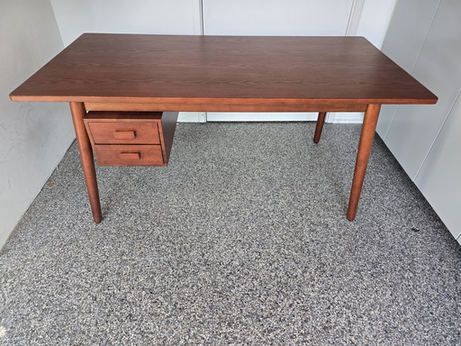 Massief houten bureau 160 x 80 x 72 cm, Deens vintage look