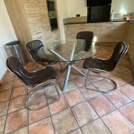 Table Renato Zevi pour Roche Bobois. 1970. Diam. 120cm 