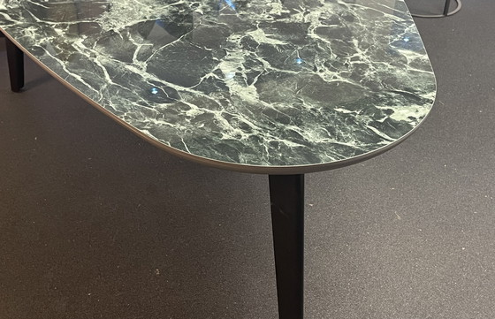 Image 1 of Leolux Bondi dining table