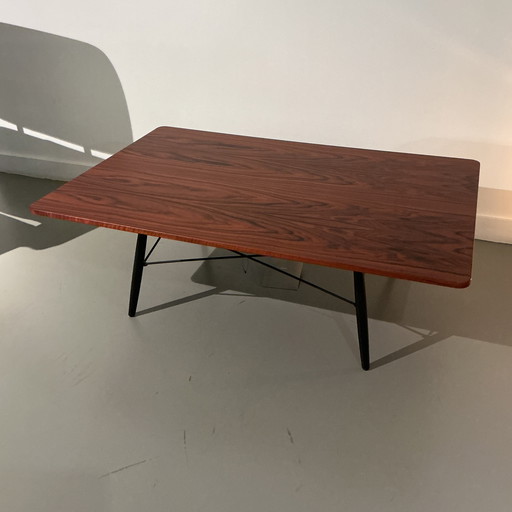 Vitra Eames Coffee Table