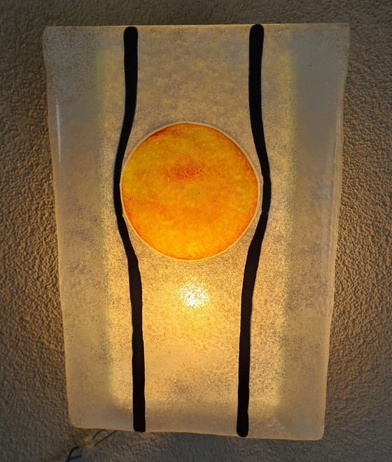 Image 1 of Vintage Yvolux Italiaanse Design Glazen Wandlamp. 