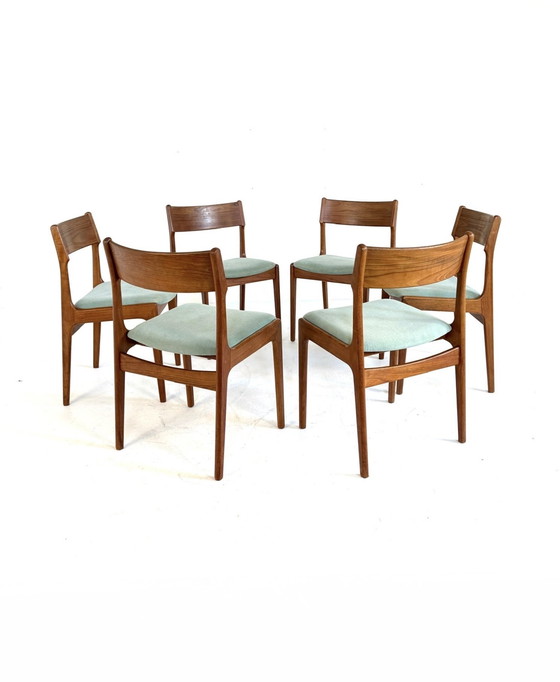 Image 1 of 6 chaises de salle à manger vintage, Korup Stolefabrik '70