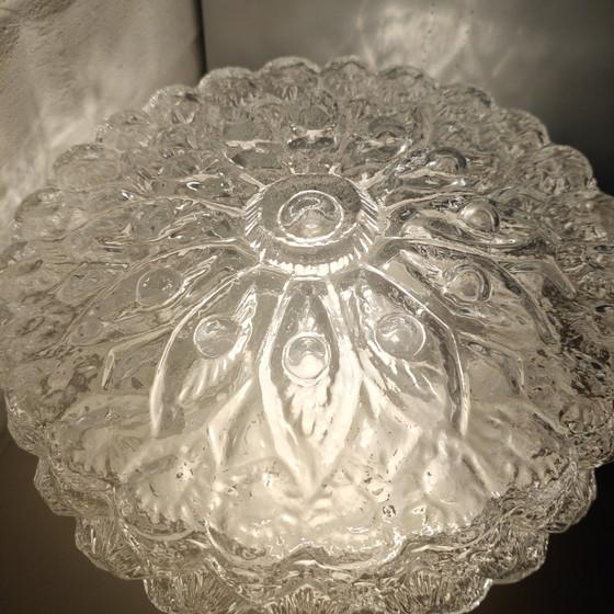 Vintage plafondlamp met gestructureerd glas – Bloemenmotief van geperst glas – jaren 70 – Plafondlampen (photo 8 of 14)
