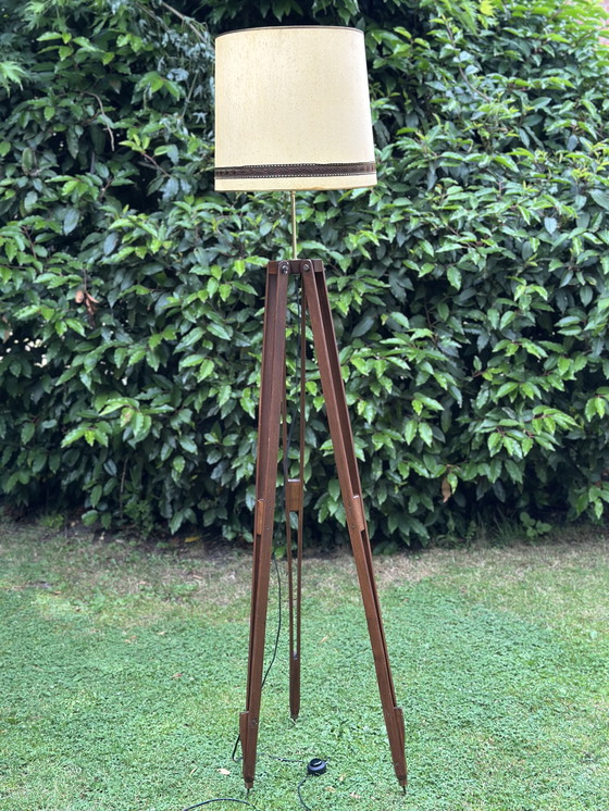 Image 1 of Flamant tripod floor lamp - warm elegance in wood and copper