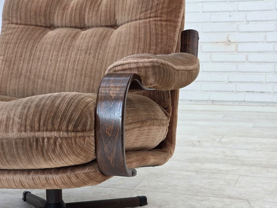 Image 1 of Jaren 70, Deense draaibare fauteuil, bruin corduroy.