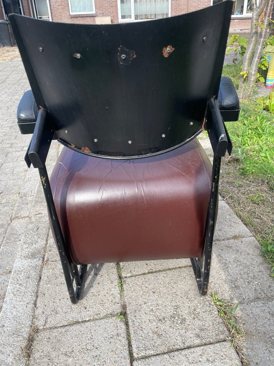 Vintage Oscar Armchairs, Inno Interior – Leather, Metal (photo 3 of 7)