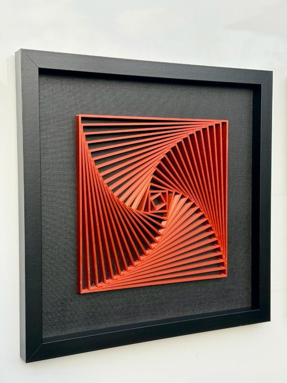 Image 1 of 3D-gedrucktes geometrisches Spiralkunstwerk – Seiden-PLA auf Leinwand – Gerahmte, limitierte Auflage (2026)