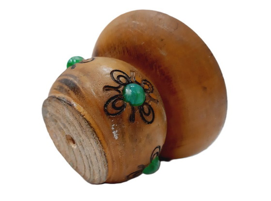 Image 1 of Vintage pyrografie houten kaarsenhouder met stenen