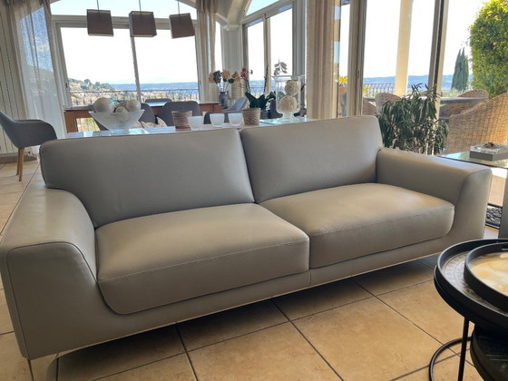 Image 1 of 2 graue Ledersofas von Roche Bobois