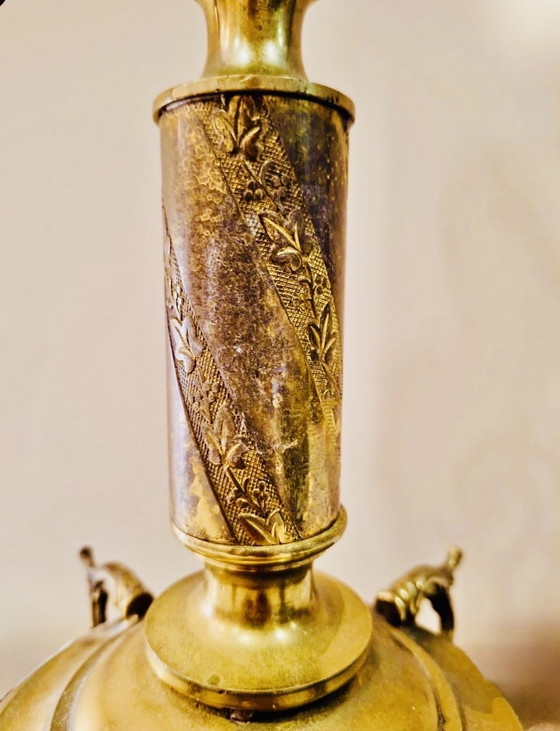 Image 1 of Antieke lamp van messing en gegraveerd glas – elegantie uit de Belle Époque.