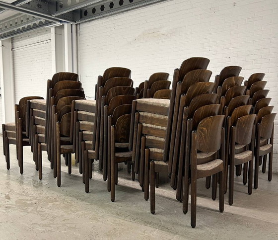 Image 1 of Lotto 69 sedie impilabili in legno vintage