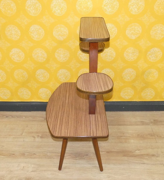 Image 1 of Banc de fleurs Sixties Tabouret de fleur 60's Étagère Résopal Aspect teck String Rétro Déco