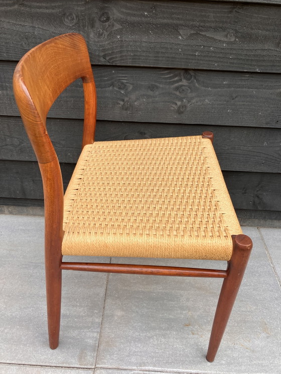 4 chaises de salle à manger originales Niels O. Møller modèle 75 en teck – Niels Otto Møller, Wood (photo 7 of 11)