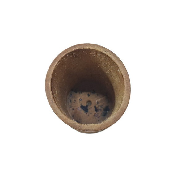 Image 1 of Tasse vintage en bois sculptée à la main – Un savoir-faire intemporel