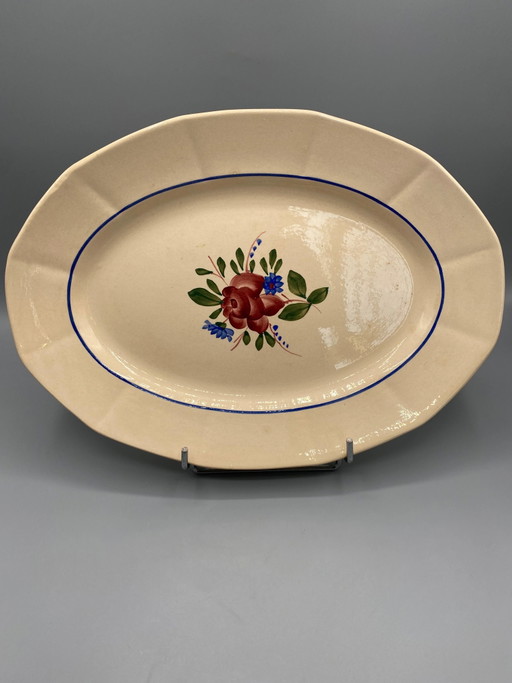 Grote ovale Digoin schaal, polychroom bloemendecor, jaren 1930-1950