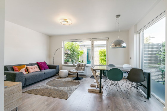 Image 1 of Philips Lirio pendant lamp on cord