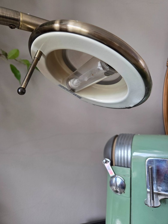 Image 1 of Lampe de table vintage iconique à deux bras, conçue par le célèbre designer néerlandais Jan des Bouvrie